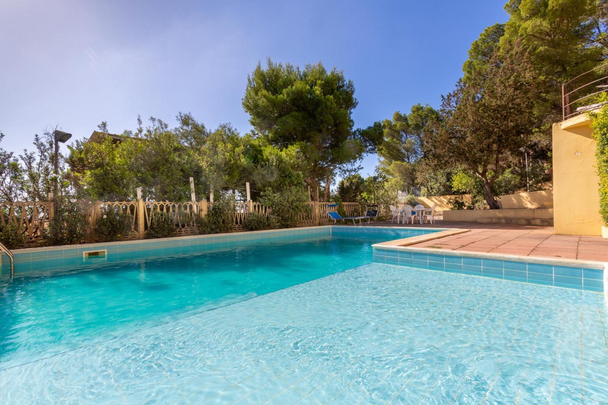Aetos Home With Shared Swimming Pool - Porto Pino Hill Esterno foto
